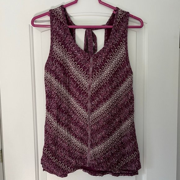 WHITE HOUSE BLACK MARKET V-Neck Crochet Sleeveless Top W/ Tie Back Size Medium - Picture 1 of 5